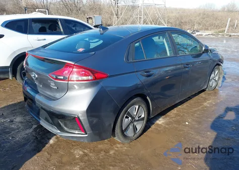 2018 Hyundai Ioniq Hybrid Blue из США, поврежденный, VIN KMHC65LC8JU073332